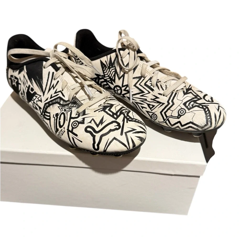 Puma x Christian Pulisic II FG/AG Kids Soccer Cleats Black & White Graphic Sz 5 - Picture 11 of 14